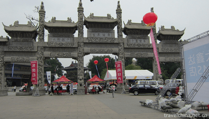 Guangyou-Temple-Scenic-Area-1