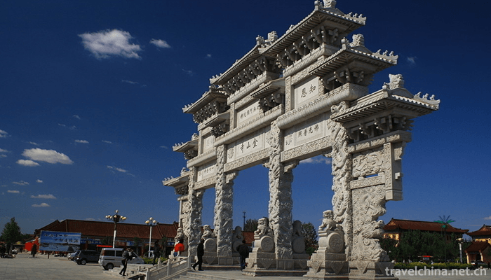 Island-Jinshan-Temple-3