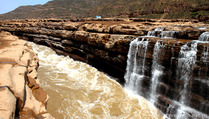 Hukou-Waterfall-2