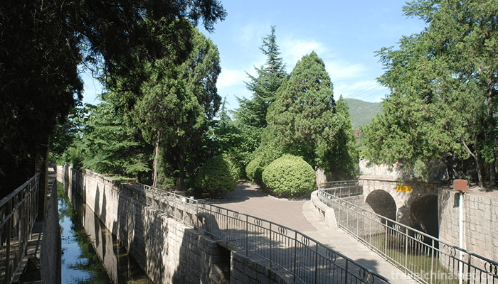 Red-Flag-Canal-Scenic-Area-2