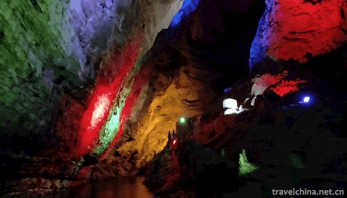 The-Yellow-Dragon-Cave-huanglong-Cave-2
