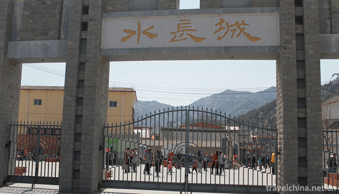 The-Great-Wall-of-Water-in-Huanghua-City-1