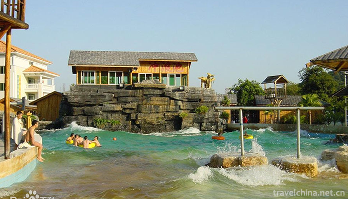 Huizhou-Seaside-Hot-Spring-Resort-1
