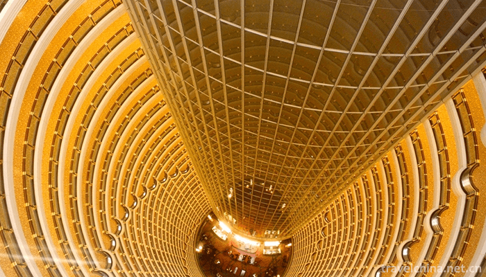 88-Floor-Sightseeing-Hall-of-Jinmao-Building-1