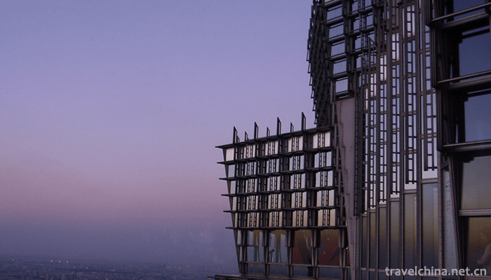 88-Floor-Sightseeing-Hall-of-Jinmao-Building-2