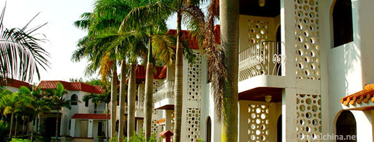 Blue Moon Bay Hot Spring Resort 