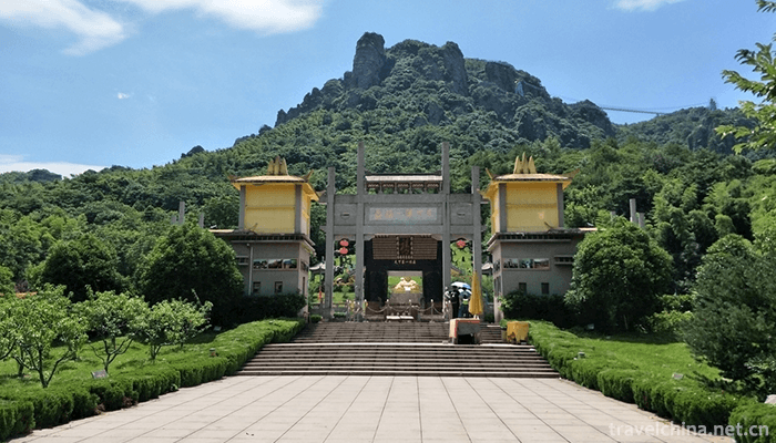 Malenqi-Peak-Forest-Tourist-Area-7