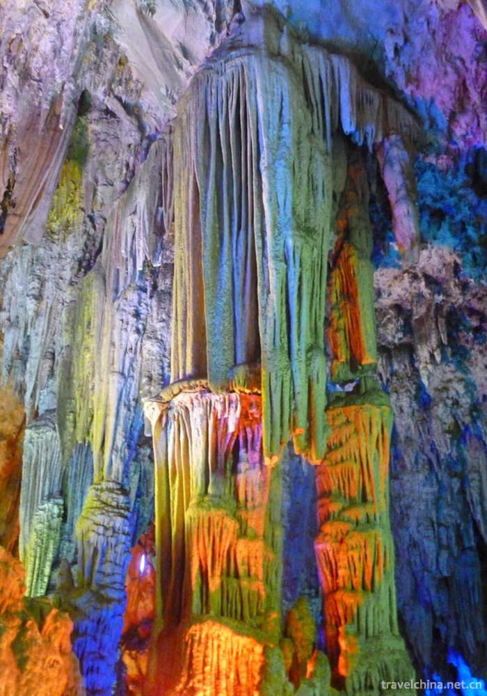 Luxi-County-Alu-Ancient-Cave-Scenic-Area-9