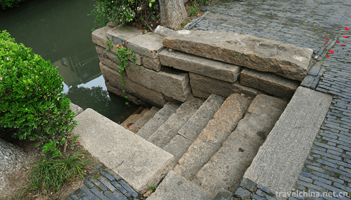 Luzhi-Ancient-town-1