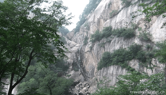 Baiyunshan-National-Forest-Park-Luoyang-4