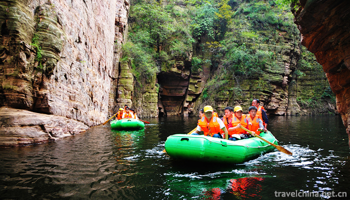 Longtan-Grand-Canyon-Scenic-Area-2