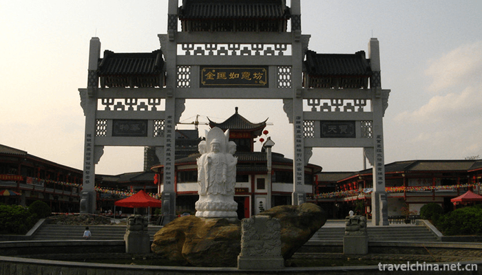 Qingxiushan-Mountain-2