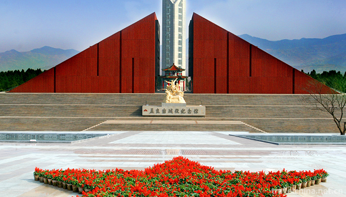 Meng-Lianggu-Tourist-Area-2