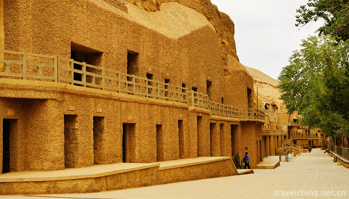 Mogao-Grottoes-7