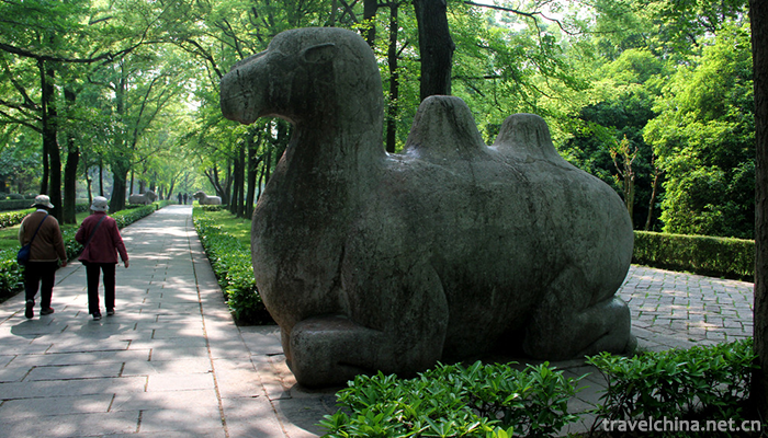 Ming-Xiaoling-Mausoleum-7