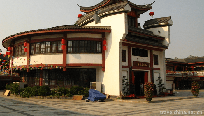 Qingxiushan-Mountain-1