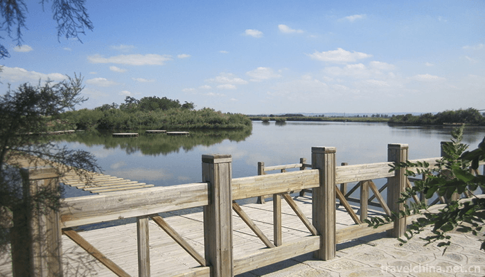 Mingcui-Lake-National-Wetland-Park-1