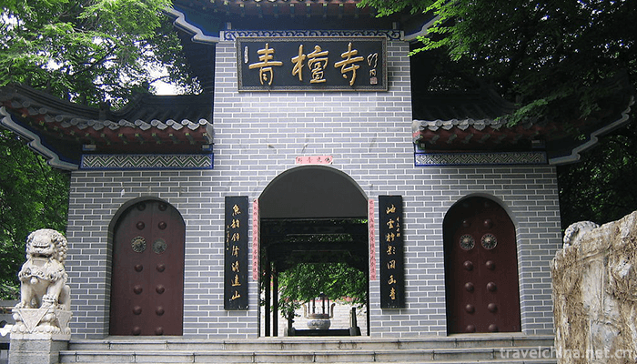 Tsing-Tan-Temple-9