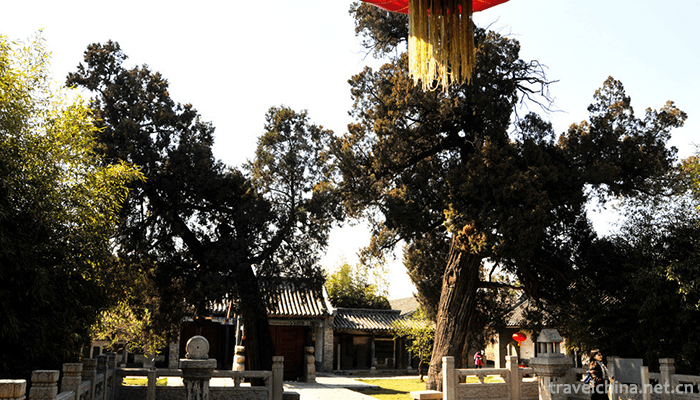 Mengfu-Mengmiao-Scenic-Area-Meng-Temple-3