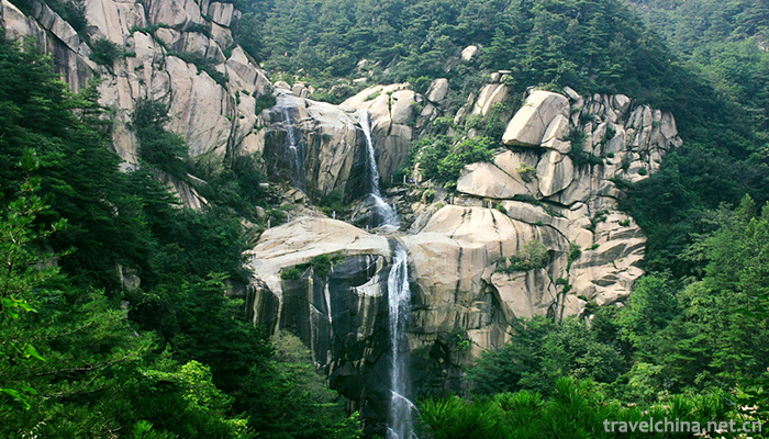 Meng-Lianggu-Tourist-Area-3