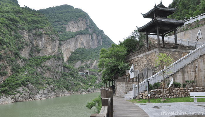 Mingyue-Gorge-Scenic-Area-6