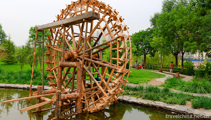 Waterwheel-Garden-2