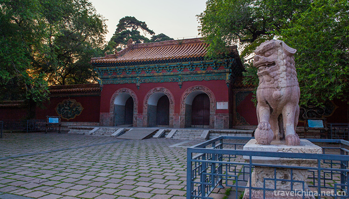 Three-Mausoleum-of-Shengjing-1