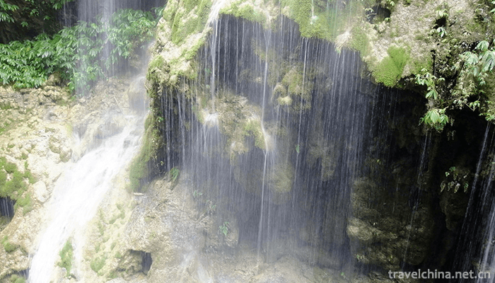 Water-Curtain-Gorge-Scenic-Area-1