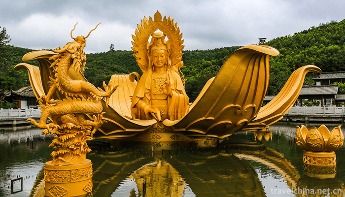 Huaxia-City-Scenic-Spot-in-Weihai-5
