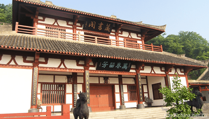 Nanchong-Xishan-Scenic-Area-6