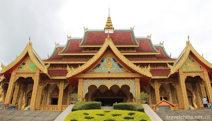Xishuangbanna-Mengwan-Great-Buddhist-Temple-2
