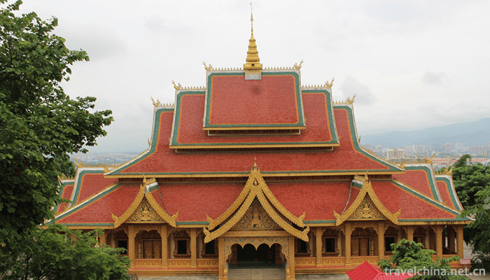 Xishuangbanna-Mengwan-Great-Buddhist-Temple-3