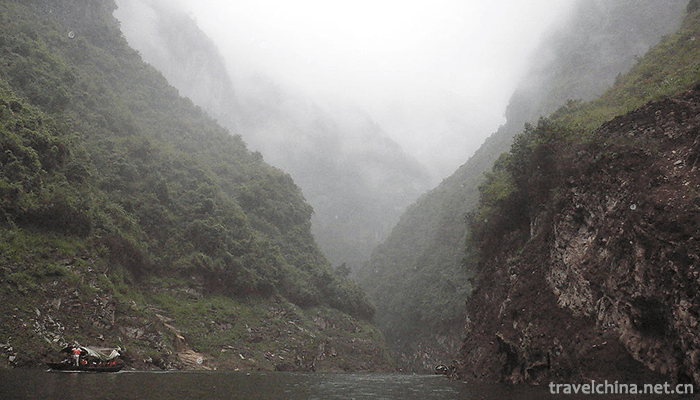 Little-Three-Gorges-2
