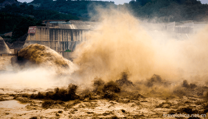 Xiaolangdi-Yellow-River-Three-Gorges-Scenic-Area-2