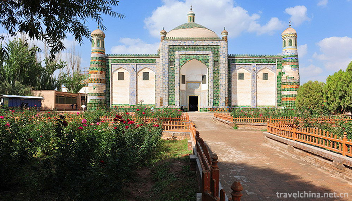 Abakh-Hoja-Tomb-1