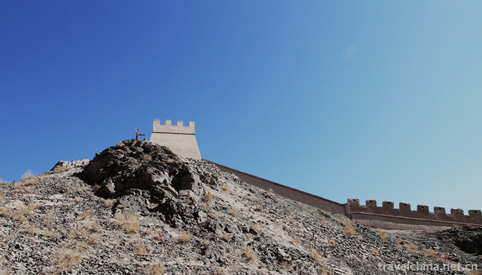 Overhanging-Great-Wall-3