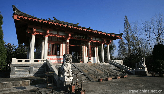 Tomb-of-Zhang-Qian-1