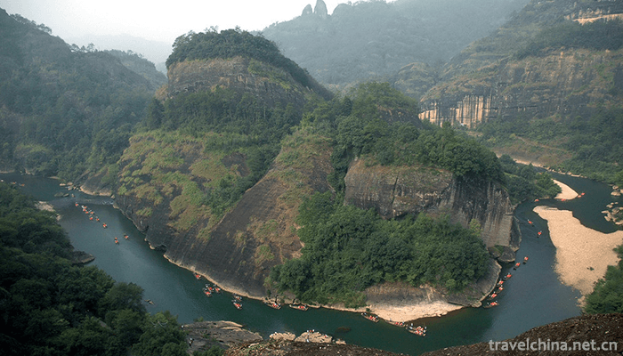 The-First-Bay-Scenic-Area-of-the-Yangtze-River-2