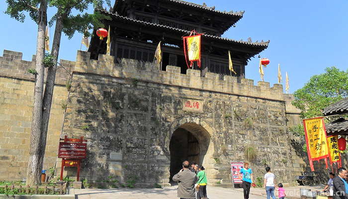 Zhaohua-Ancient-City-Scenic-Area-2