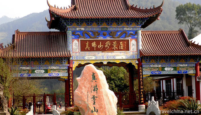 Zhenfoshan-Scenic-Spot-1