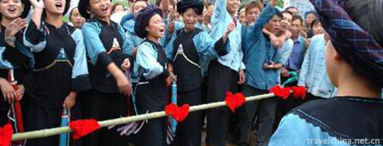 Bouyei costume Guizhou Province 