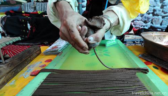 Tibetan-Fragrance-Production-Techniques-1
