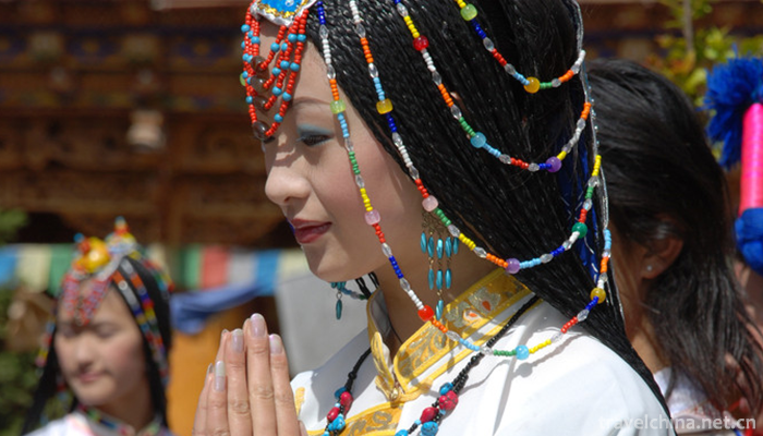 Tibetan-costume-5