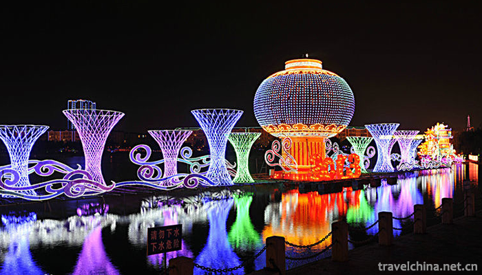 Exhibit-of-lanterns1