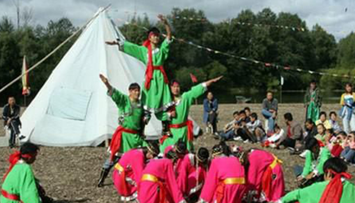 Gulunmu-Festival-of-Oroqen-Nationality1