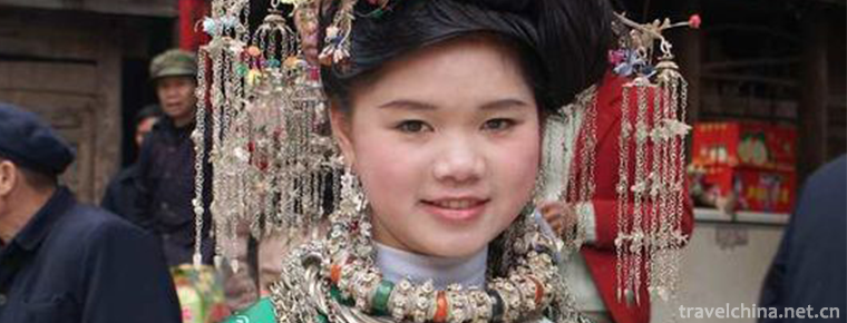 Dong minority clothing