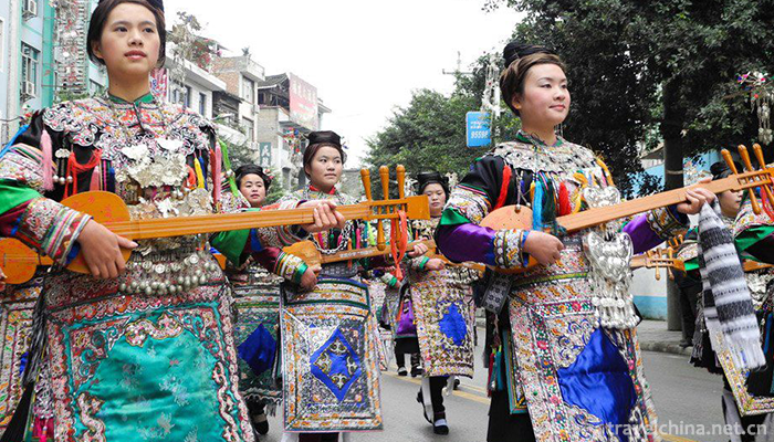 Sama-Festival-of-Dong-Nationality1