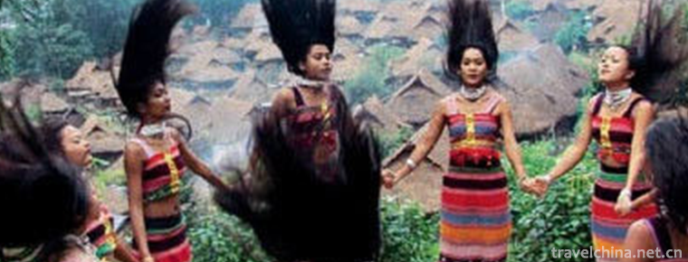 Alpine Hand in Hand Dance