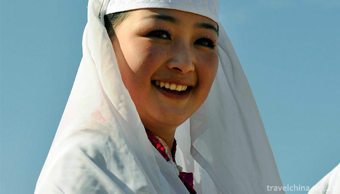 Hui-Costume1