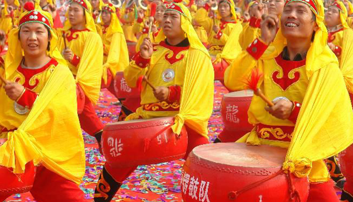Auspicious-gongs-and-drums-in-southern-Shanxi1